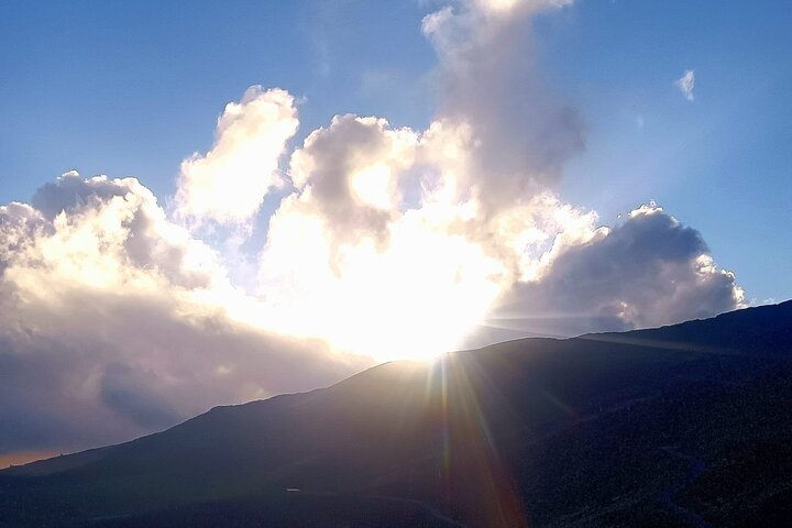 Vivez une aventure inoubliable au coucher du soleil sur l'Etna, en explorant des cratères et en dégustant des produits locaux, photo 11 | wizardtrip