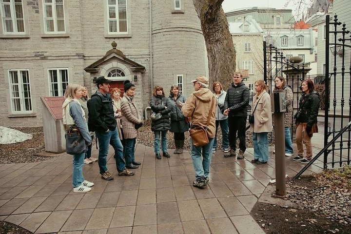 En kulinarisk vandretur gennem den gamle bydel i Quebec City, Canada, med lokale madsmagsprøver, foto 28 | wizardtrip