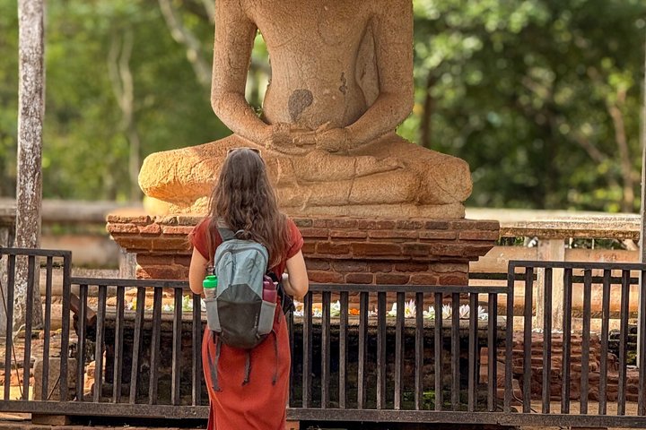 Privater Rundgang durch das antike Anuradhapura, Sri Lanka, mit historischen Stätten und buddhistischen Monumenten, Foto 31 | wizardtrip