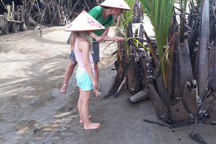 Opplev en tradisjonell kurvbåttur gjennom Hoi Ans vannkokosnøttskog, Vietnam, foto 13 | wizardtrip