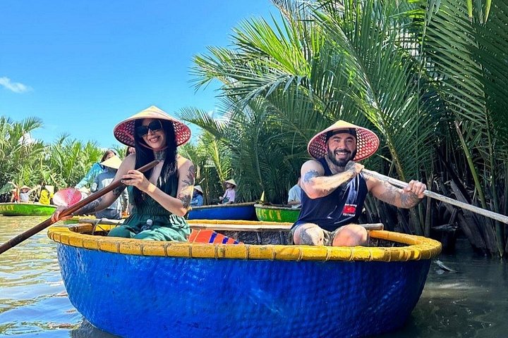 Opplev en tradisjonell kurvbåttur gjennom Hoi Ans vannkokosnøttskog, Vietnam, foto 22 | wizardtrip