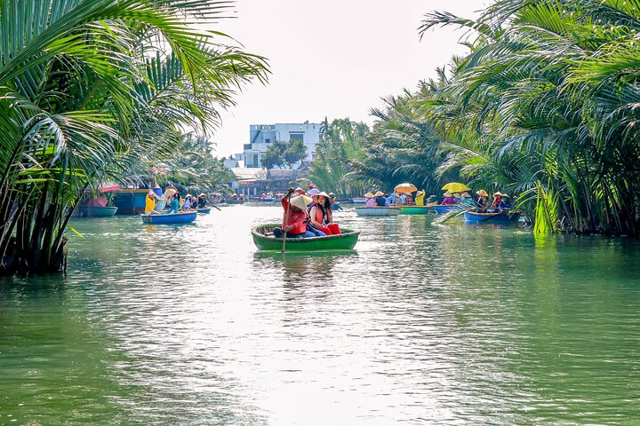 Opplev en tradisjonell kurvbåttur gjennom Hoi Ans vannkokosnøttskog, Vietnam, foto 40 | wizardtrip