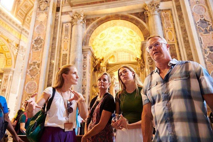 Early access Vatican tour in Rome, including St. Peter's Basilica and Sistine Chapel, photo 13 | wizardtrip