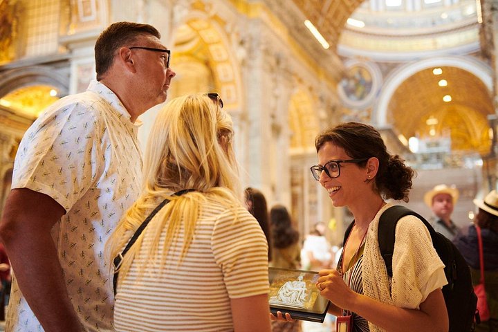 Early access Vatican tour in Rome, including St. Peter's Basilica and Sistine Chapel, photo 14 | wizardtrip