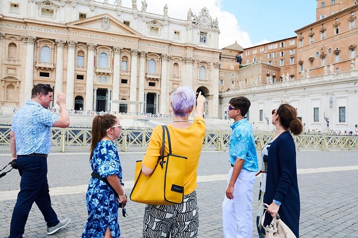 Early access Vatican tour in Rome, including St. Peter's Basilica and Sistine Chapel, photo 15 | wizardtrip