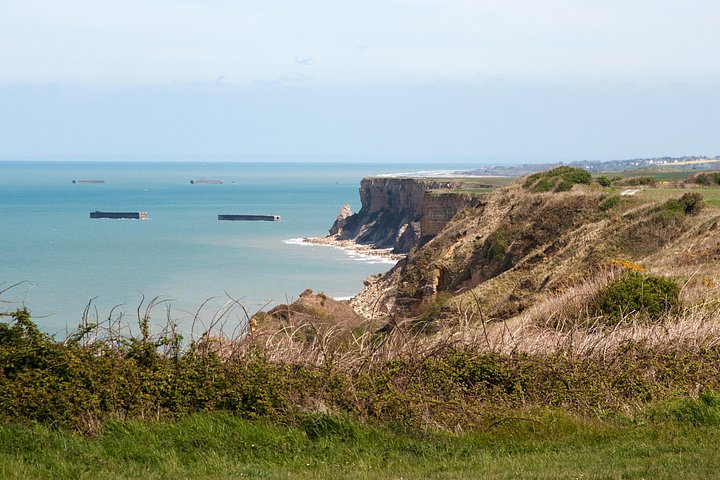A guided tour of the historic D-Day landing sites in Normandy, France, including Omaha Beach and the American Cemetery, photo 10 | wizardtrip