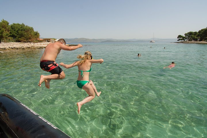 Excursion en hors-bord vers le Blue Lagoon, Trogir et l'île de Šolta au départ de Split, Croatie, photo 8 | wizardtrip