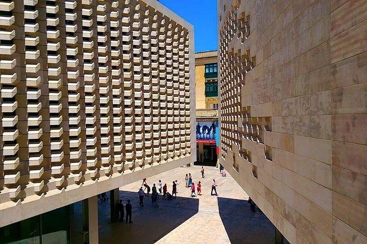Esplora la storica La Valletta in un tour guidato a piedi, scoprendo le sue strade, giardini e viste sul porto, foto 8 | wizardtrip