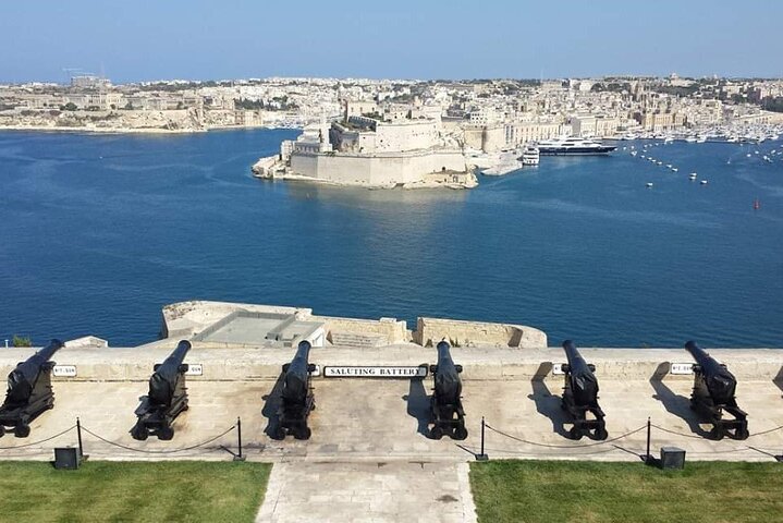 Esplora la storica La Valletta in un tour guidato a piedi, scoprendo le sue strade, giardini e viste sul porto, foto 10 | wizardtrip
