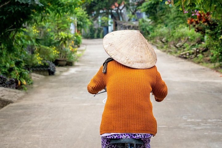 Vélo à travers la campagne luxuriante de Hoi An, visite de villages locaux et découverte de la vie traditionnelle vietnamienne, photo 12 | wizardtrip