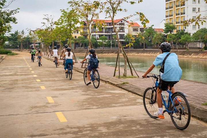 Vélo à travers la campagne luxuriante de Hoi An, visite de villages locaux et découverte de la vie traditionnelle vietnamienne, photo 18 | wizardtrip