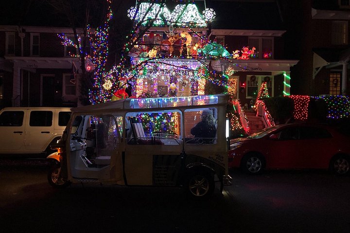 Passeie pelas ruas históricas de Richmond em um tuk-tuk elétrico único, visitando marcos como Monument Avenue e Hollywood Cemetery, foto 8 | wizardtrip