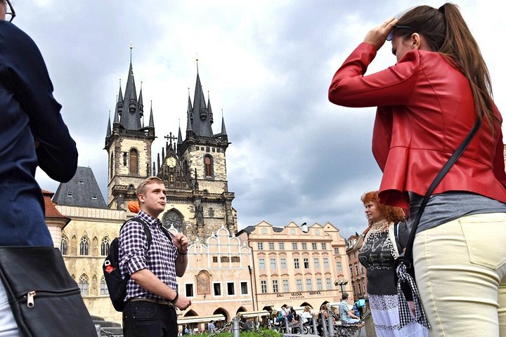 Tour guiado por los sitios históricos de Praga, incluido el Puente de Carlos, el Castillo de Praga y un crucero por el río Moldava, foto 11 | wizardtrip