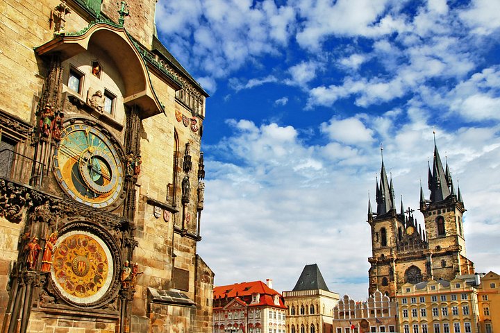 Tour guiado por los sitios históricos de Praga, incluido el Puente de Carlos, el Castillo de Praga y un crucero por el río Moldava, foto 12 | wizardtrip