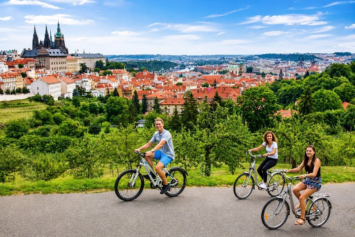 Prag E-Bike Stadttour mit lokalem Guide | wizardtrip