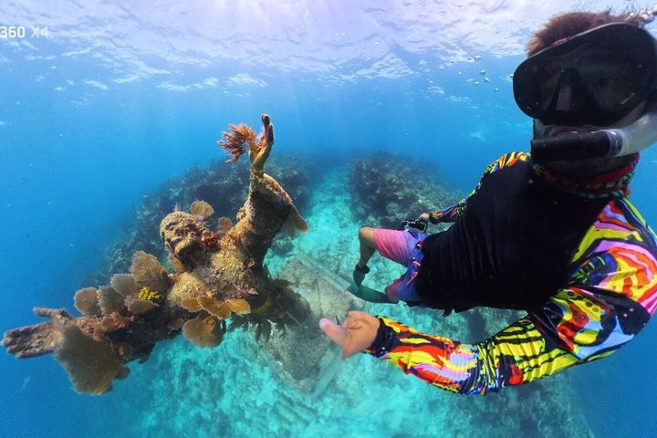 Snorkelisti che esplorano colorate barriere coralline e diversificata vita marina nelle Florida Keys, foto 12 | wizardtrip