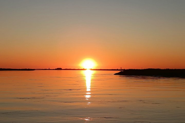 Desfrute de um belo cruzeiro ao pôr do sol num catamarã no parque natural da Ria Formosa, perto de Faro, Portugal, foto 12 | wizardtrip
