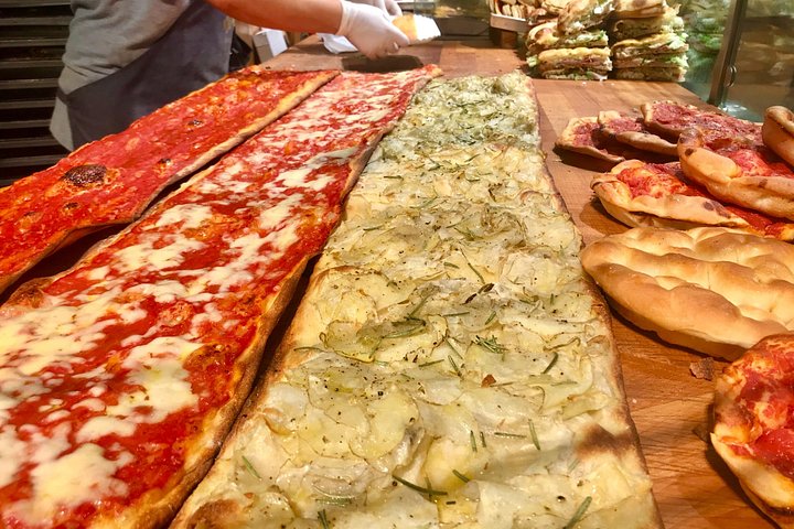 Rome street food tour with local guide, tasting pizza and gelato near historic monuments, photo 6 | wizardtrip