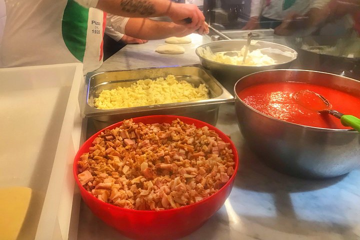 Experience authentic Neapolitan street food on a guided walking tour through the historic city center, photo 14 | wizardtrip