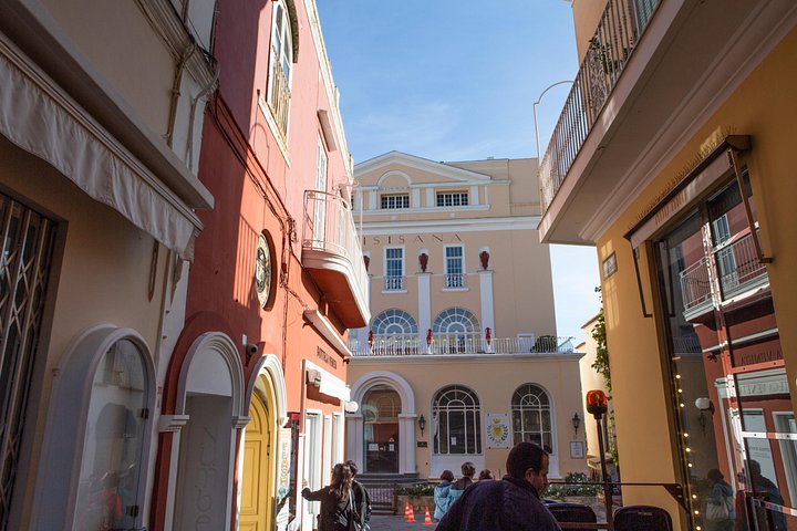 Tagesausflug zur Insel Capri ab Neapel oder Sorrent mit Blauer Grotte und malerischen Ausblicken, Foto 10 | wizardtrip