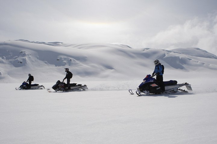 2 uur Wildernis Avontuur Sneeuwscooter Tour in Whistler | wizardtrip