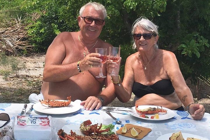 Tour ecologico di avvistamento delfini e balene con barca privata e BBQ sulla spiaggia a Mauritius, foto 40 | wizardtrip