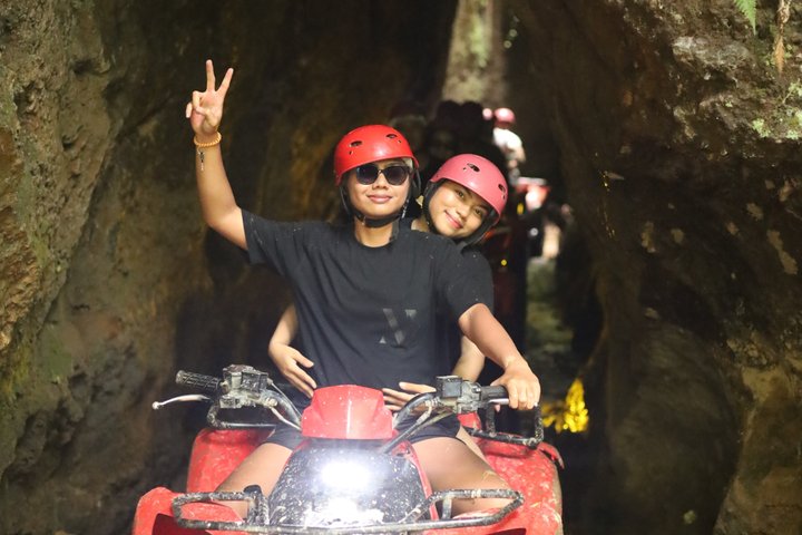 ATV-tur i Ubud genom djungelstigar, tunnlar och vattenfall på Bali, foto 7 | wizardtrip