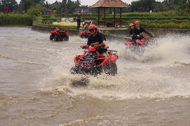ATV-tur i Ubud genom djungelstigar, tunnlar och vattenfall på Bali, foto 12 | wizardtrip