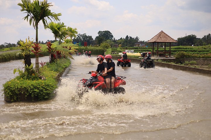 ATV-tur i Ubud genom djungelstigar, tunnlar och vattenfall på Bali, foto 13 | wizardtrip