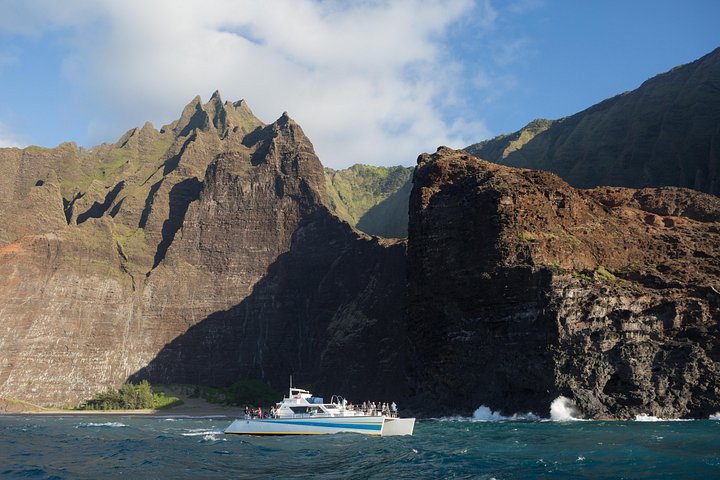 Middagskryssning vid solnedgången längs den dramatiska Nāpali-kusten på Kauaʻi, Hawaii, foto 6 | wizardtrip