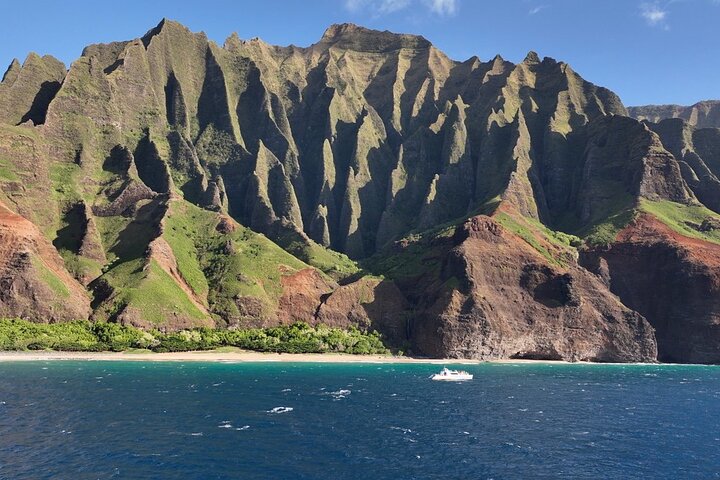 Middagskryssning vid solnedgången längs den dramatiska Nāpali-kusten på Kauaʻi, Hawaii, foto 9 | wizardtrip