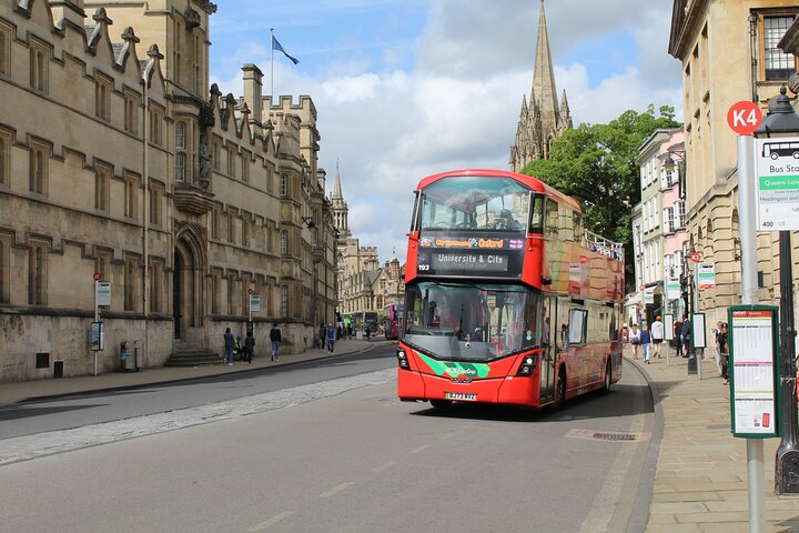 Recorrido en Autobús Turístico Hop-On Hop-Off por Oxford | wizardtrip