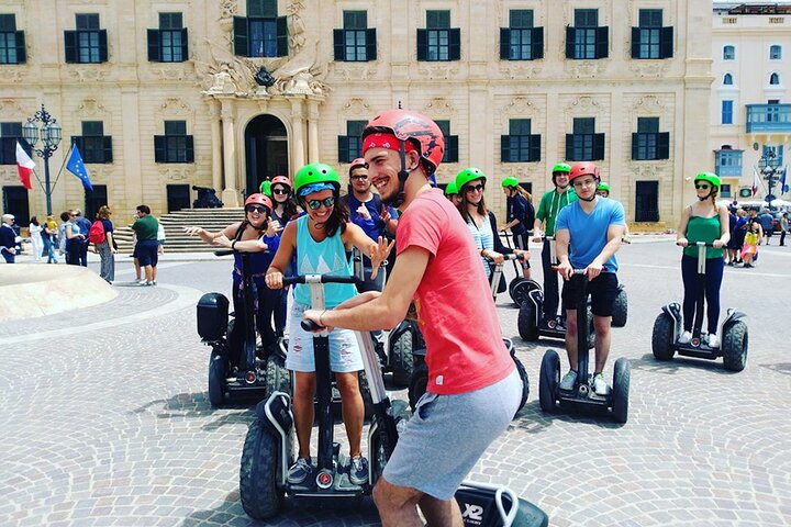 Valletta Segway Tour et The Malta Experience | wizardtrip