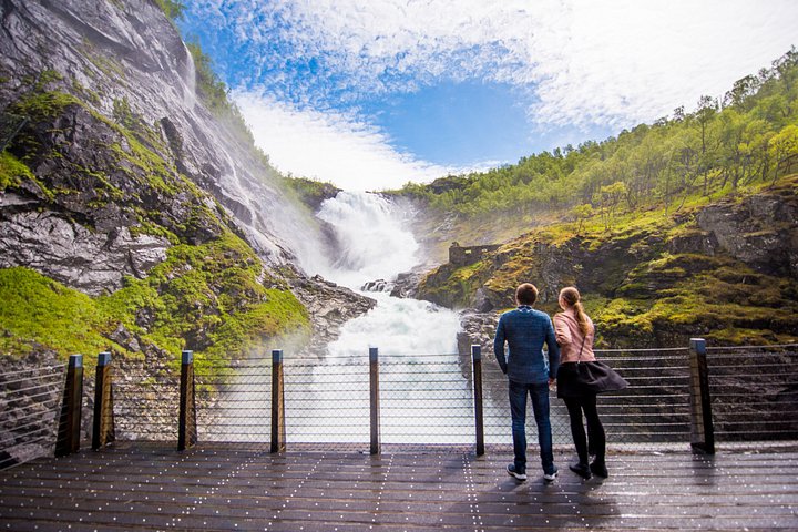 Cruzeiro cénico pelo fiorde, aldeia viking e viagem no Comboio de Flam na Noruega, foto 7 | wizardtrip