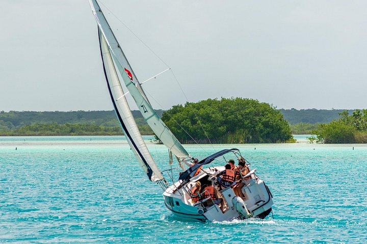 Tour en voilier sur le lagon des 7 Couleurs à Bacalar, Mexique, photo 10 | wizardtrip