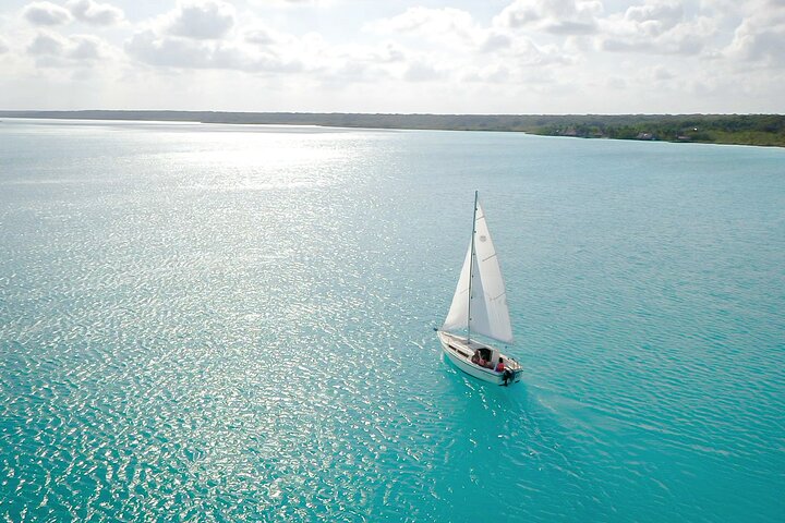 Tour en voilier sur le lagon des 7 Couleurs à Bacalar, Mexique, photo 12 | wizardtrip