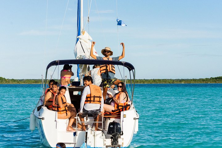 Tour en voilier sur le lagon des 7 Couleurs à Bacalar, Mexique, photo 20 | wizardtrip