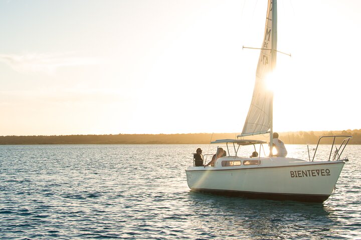Privé zeilboottour op de Bacalar Lagune, Mexico, met zwemmen en optionele zeilinstructies, foto 19 | wizardtrip