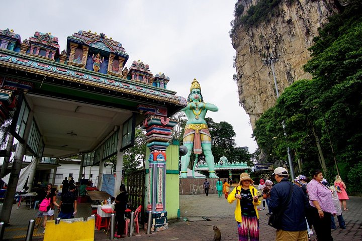 Tour privado pelos marcos icónicos de Kuala Lumpur, incluindo as Torres Petronas e as Cavernas de Batu, foto 6 | wizardtrip