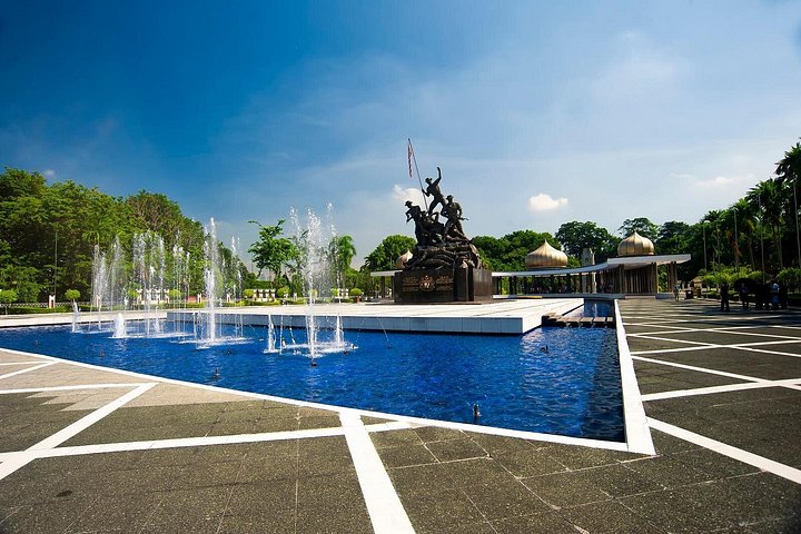 Tour privado pelos marcos icónicos de Kuala Lumpur, incluindo as Torres Petronas e as Cavernas de Batu, foto 32 | wizardtrip