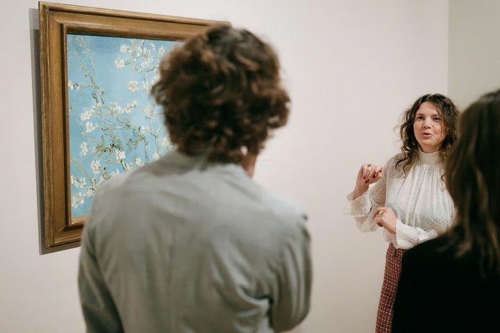 Small group guided tour of Van Gogh Museum masterpieces in Amsterdam, photo 13 | wizardtrip