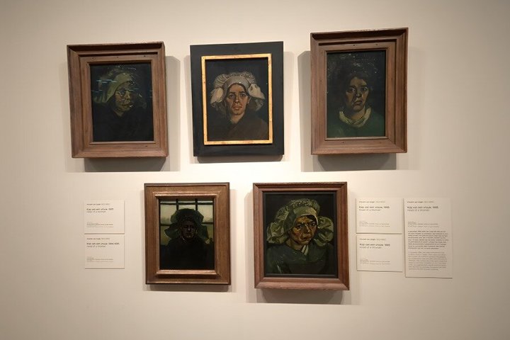 Small group guided tour of Van Gogh Museum masterpieces in Amsterdam, photo 19 | wizardtrip