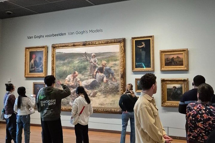 Small group guided tour of Van Gogh Museum masterpieces in Amsterdam, photo 23 | wizardtrip