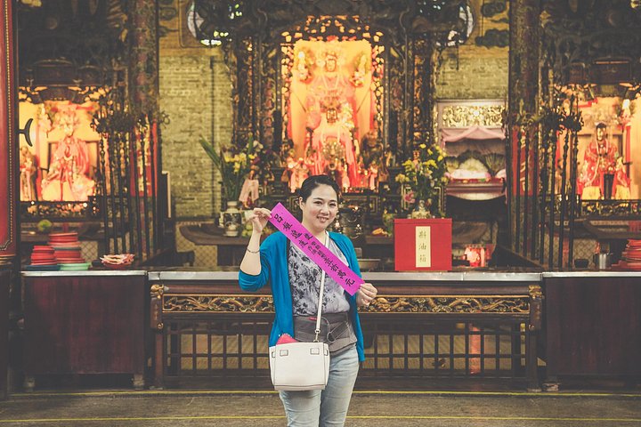 Tour en moto explorando la comida y los lugares de interés de Ho Chi Minh City, foto 17 | wizardtrip