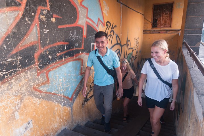 Tour en moto explorando la comida y los lugares de interés de Ho Chi Minh City, foto 28 | wizardtrip