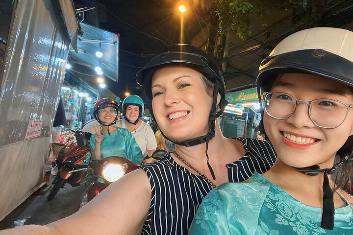 Ho Chi Minh City motortour met lokale gerechten en drankjes, foto 18 | wizardtrip