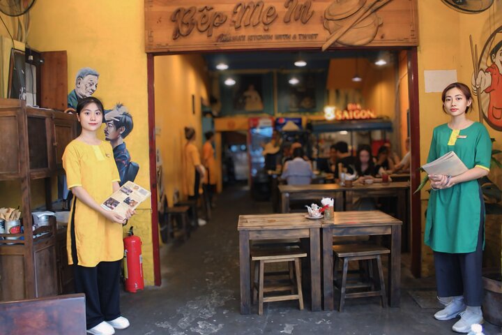 Tour de street food primé à Ho Chi Minh-Ville avec des chauffrices sur des scooters, photo 16 | wizardtrip