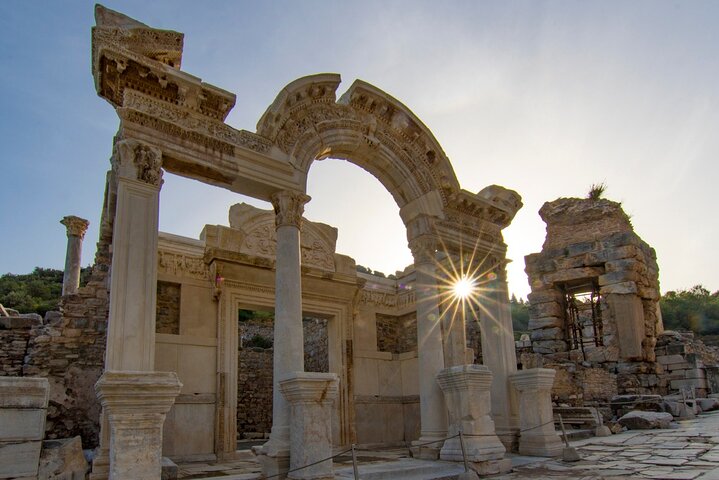 Verken het oude Efeze en het Huis van de Maagd Maria tijdens een begeleide tour vanuit de haven van Kusadasi, foto 14 | wizardtrip