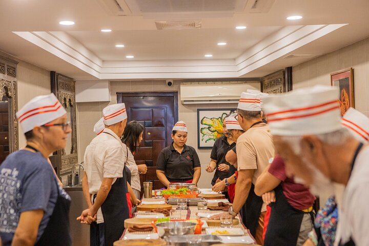 Lernen Sie in Phnom Penh traditionelle Khmer-Gerichte während einer Markttour und eines praktischen Kurses kennen, Foto 7 | wizardtrip