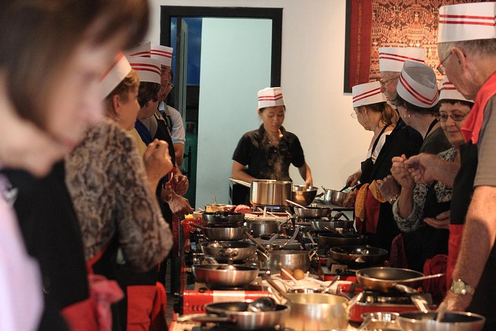 Lernen Sie in Phnom Penh traditionelle Khmer-Gerichte während einer Markttour und eines praktischen Kurses kennen, Foto 17 | wizardtrip